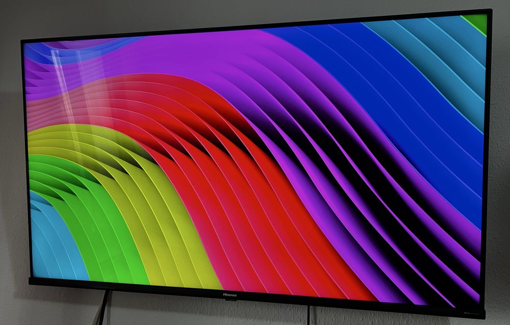 Hisense QLED 4K 108cm