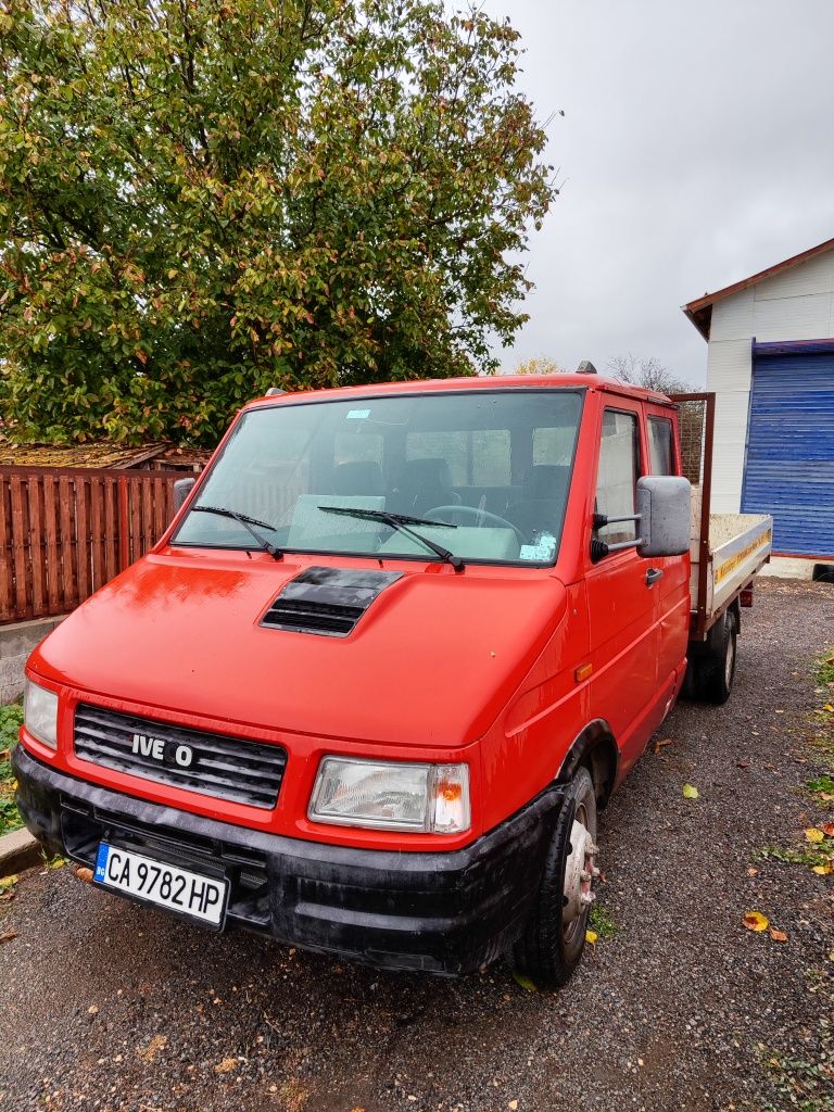 Iveco Daily 49.10 2.5 TD  3.5т  Б категория  +  багер Kubota KX36