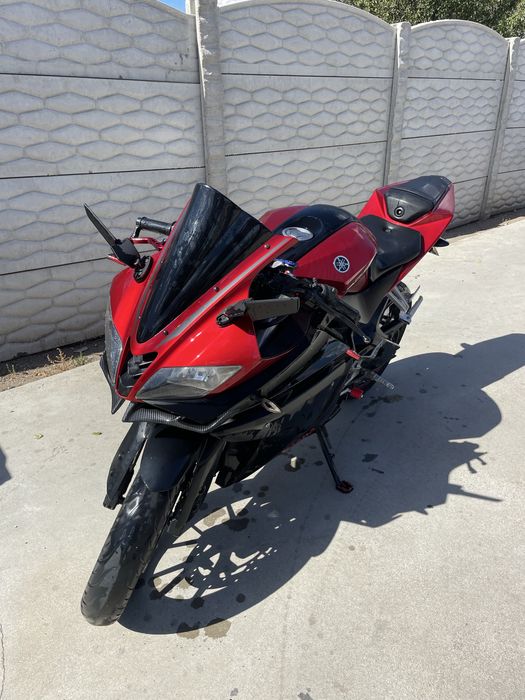 Vând Yamaha YZF-R125