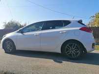 Kia Ceed Kia Cee'd GT-line 1.6 benzină GDI, 135 CP, euro 6,carte service la zi.