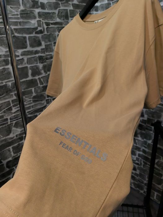 Essentialas тениска