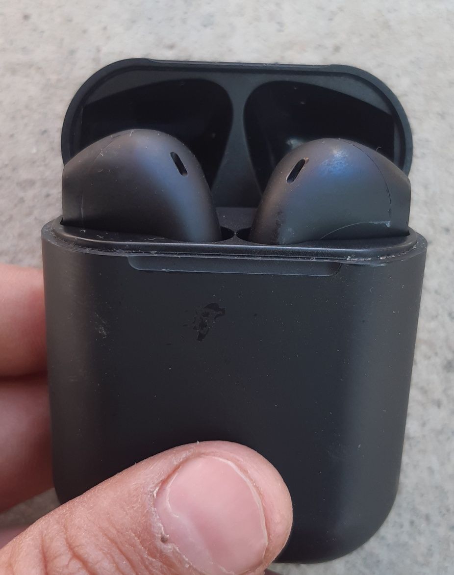 Qora Air Pods 2 orginal