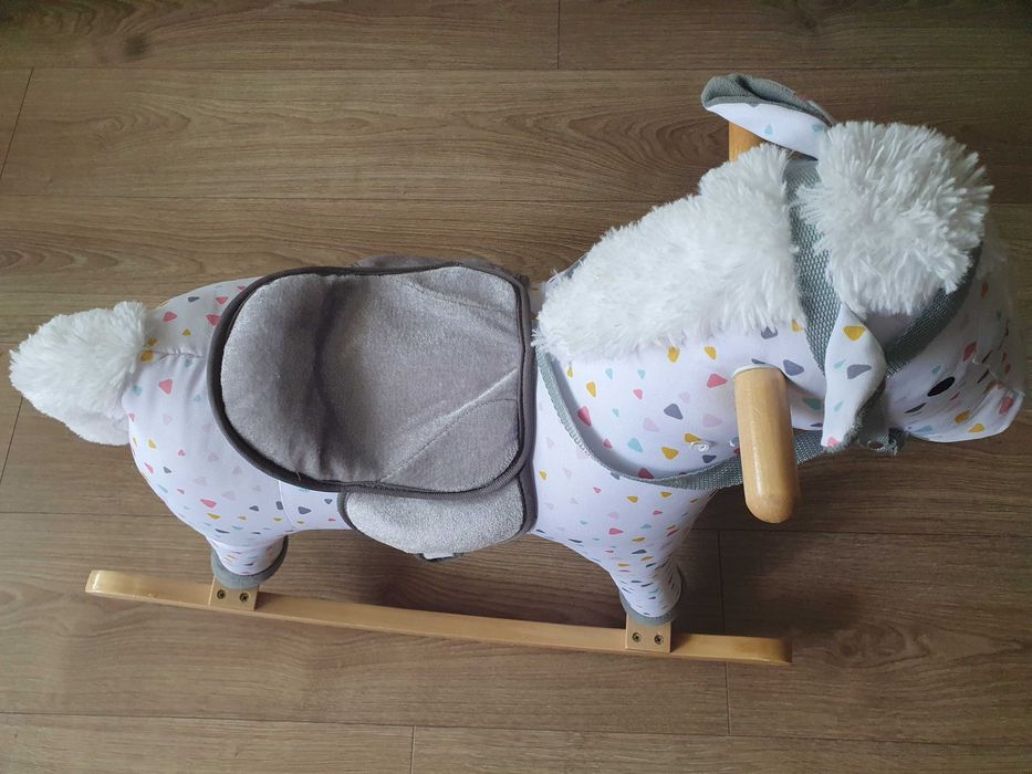 Текстилно конче-люлка за яздене с десéн – Bigjigs