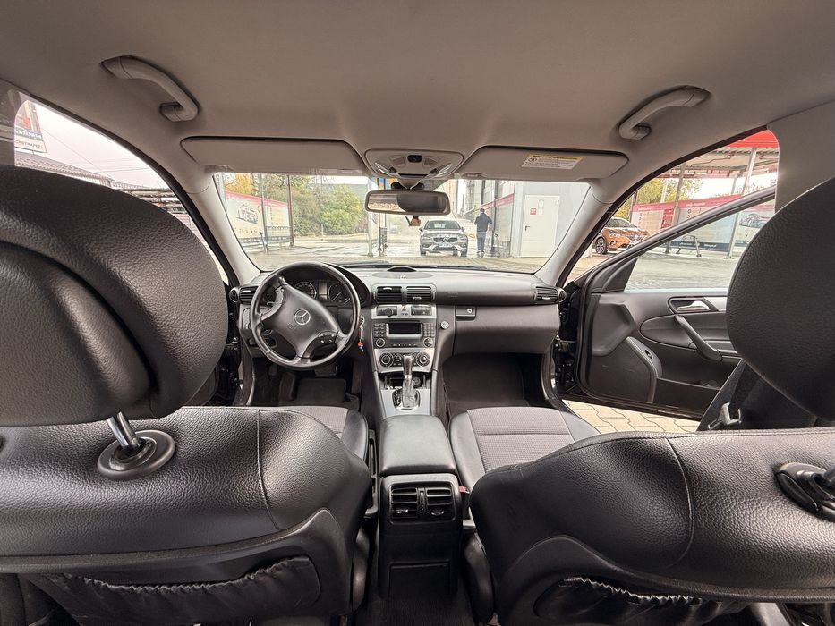 Mercedes C 220 150CP AUTOMAT