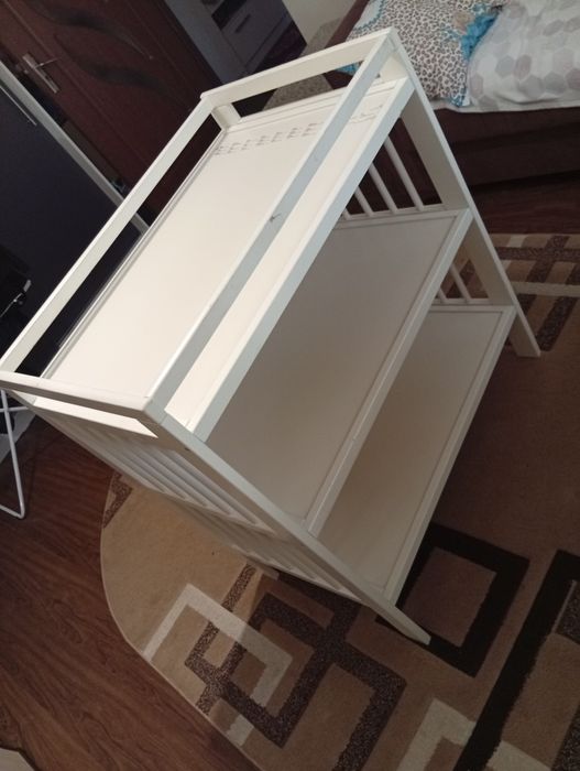 Masă de înfășat Ikea