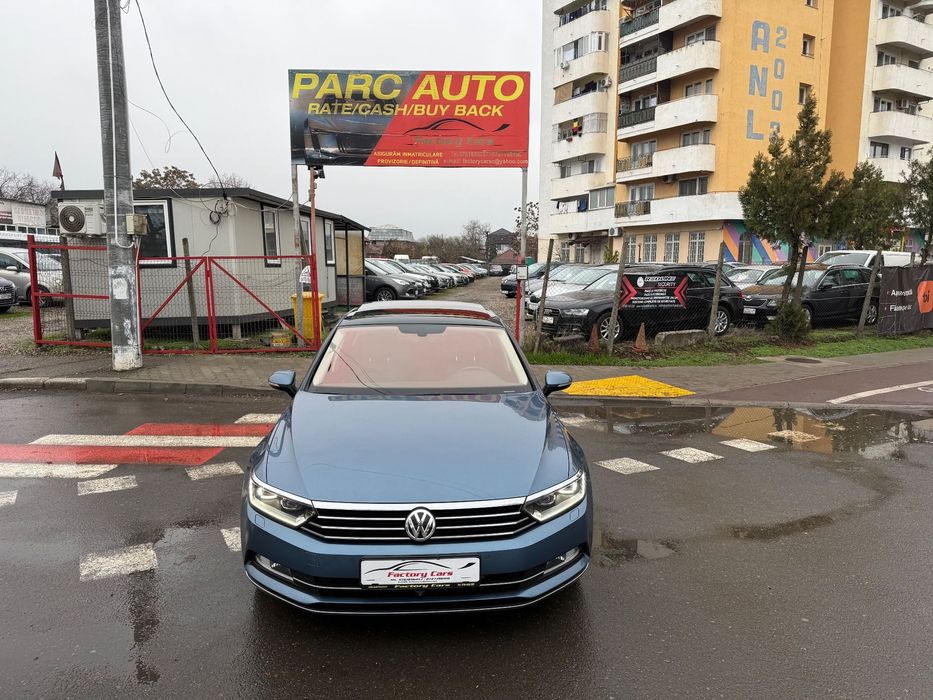 Volkswagen Passat B 8 Berlină DSG Virtual Cockpit Camere 360 Park Assist Trapa