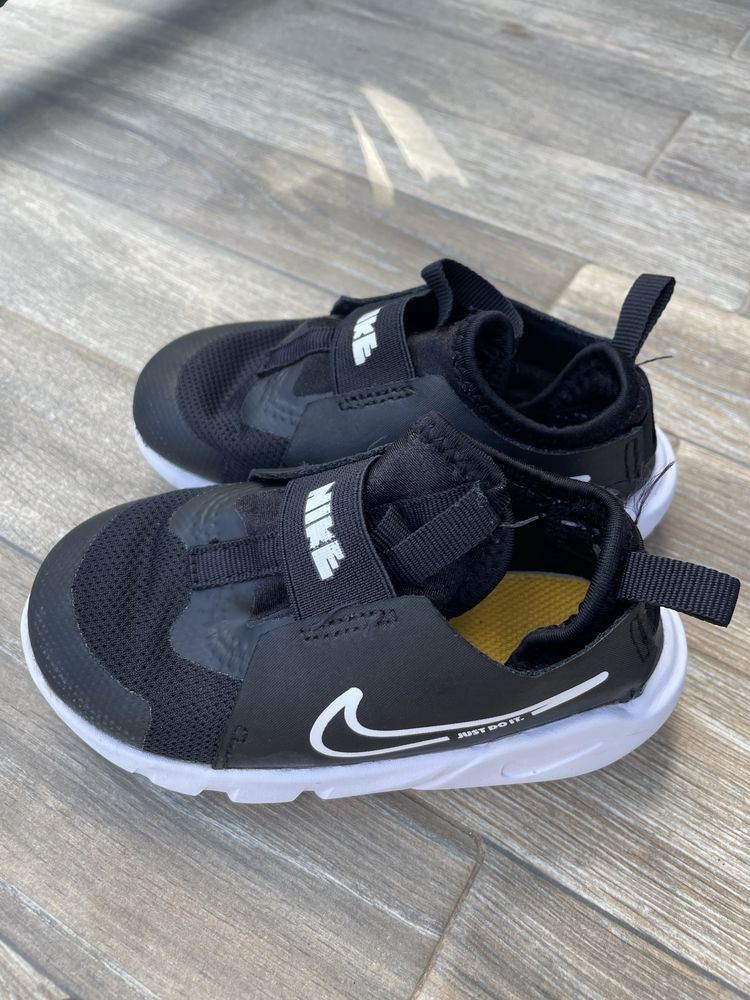 Pantofi sport copii Nike nr. 24