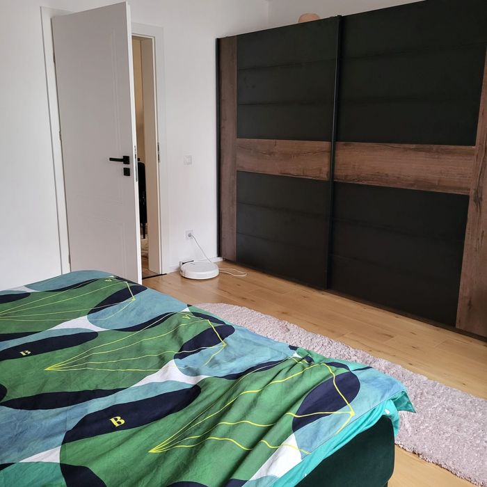 Casă cu 2 camere și curte individuală - Zona Valea Aurie/Piața Sadu