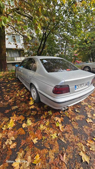 Bmw 520i повреден