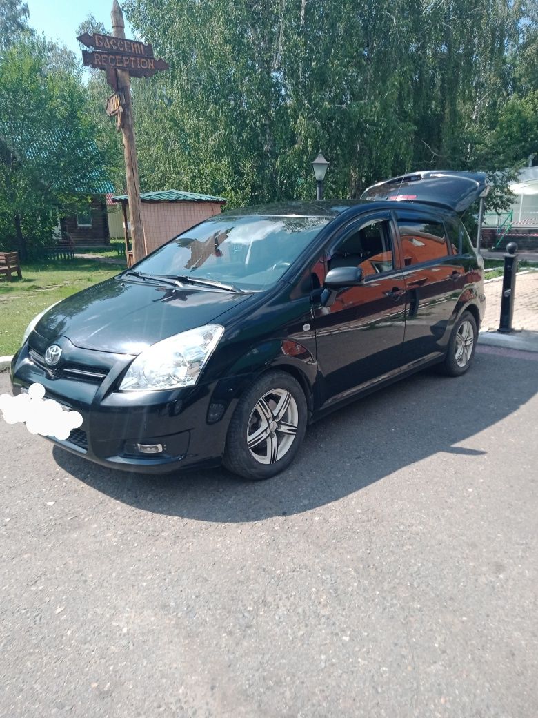 Продам Toyota Verso