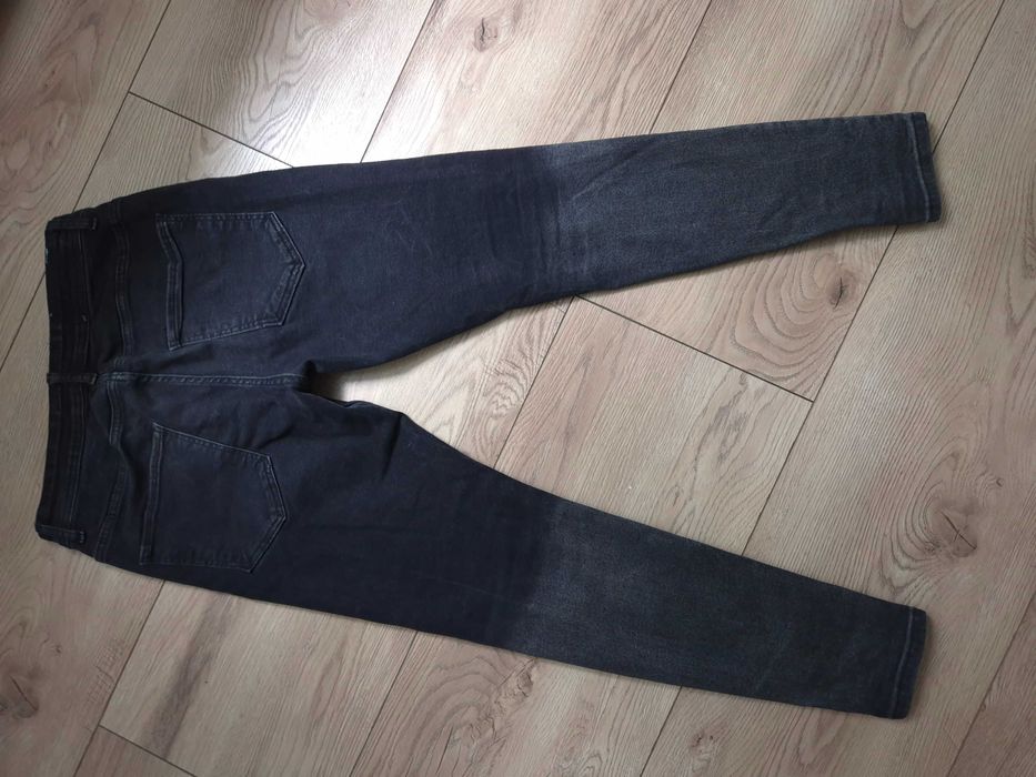 blugi GooDMooD negri