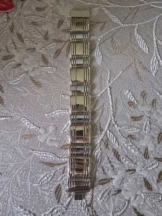 Мъжки златни гривни.