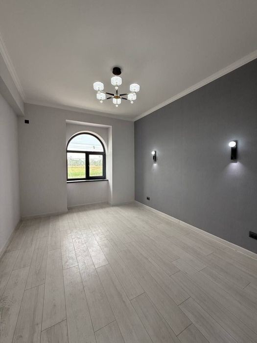 Срочно продажа  Евро Дом 3 сотки Кибрай  центр