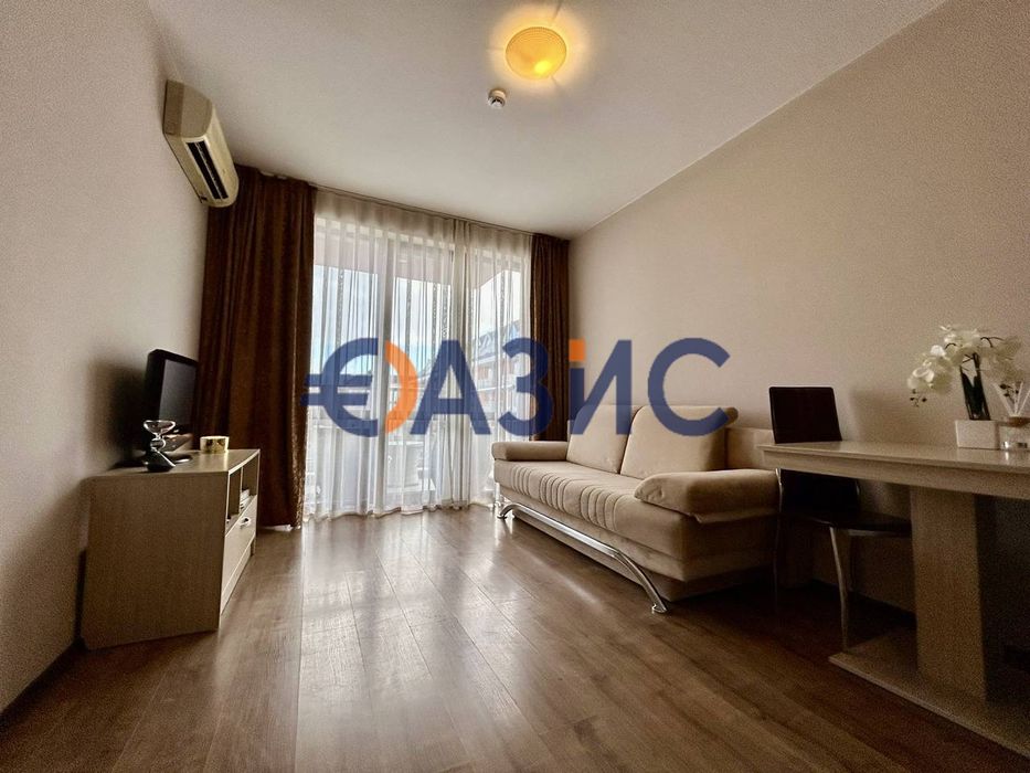 Продава се Двустаен апартамент в к.к. Слънчев бряг - 46 кв.м за 865 €/кв.м - Снимка #1