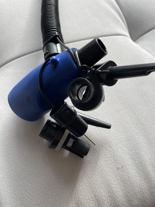 Продавам двупътна помпа Sevylor.