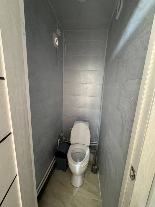 Продаю 2-х комнатную квартиру Спутник 2, деревянный дом