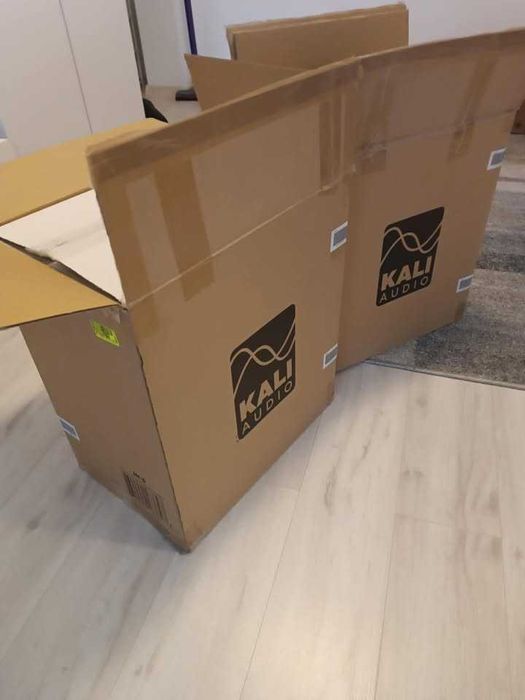Monitoare de studio Kali Audio IN-5 + ISO 155