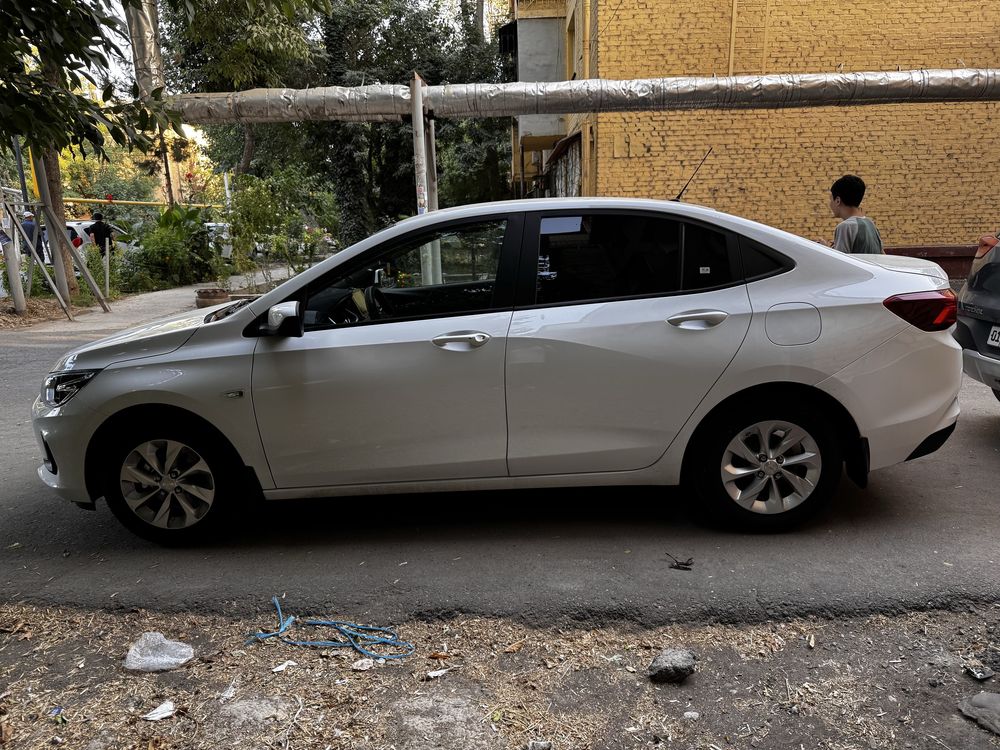 Chevrolet Onix LTZ 2024 годе 20.000 км пробег