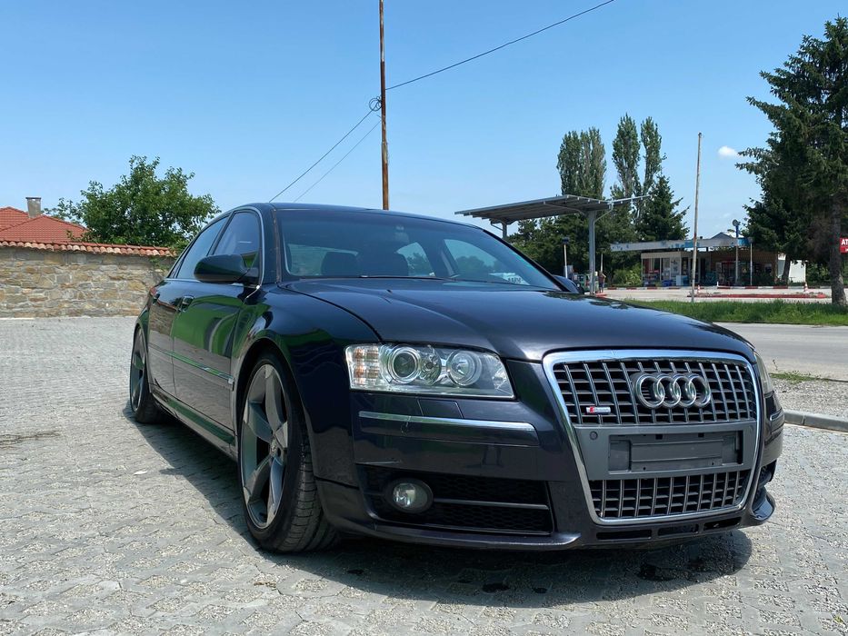AUDI S8 На части