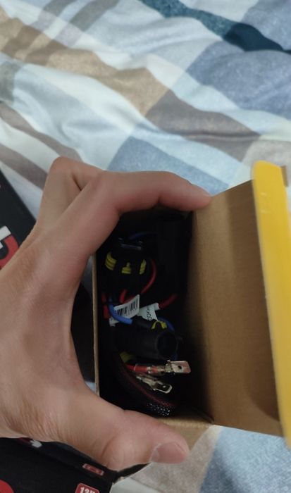 Продам новые ксеноные лампочки с блоками