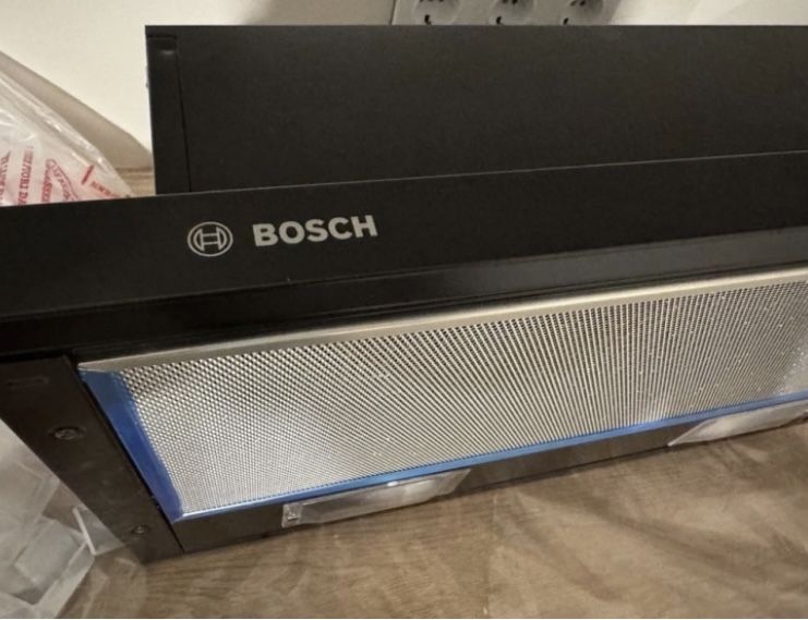Продам вытяжку bosch