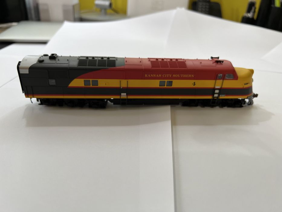 Locomotiva HO Broadway Limited Paragon2 E6A Kansas City DCC & Sunet