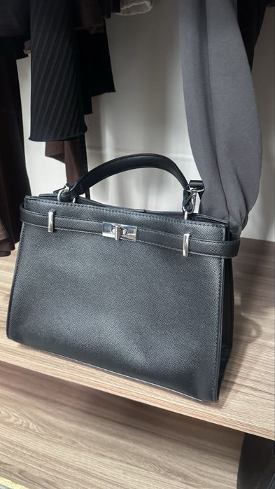 Сумка носила пару раз