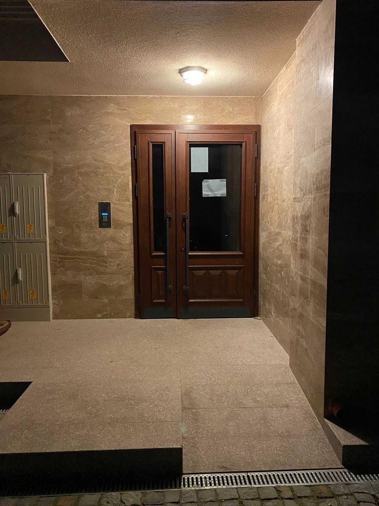Дава се под наем Двустаен апартамент в Русе, Родина 1 - 60 кв.м за 816 € - Снимка #9