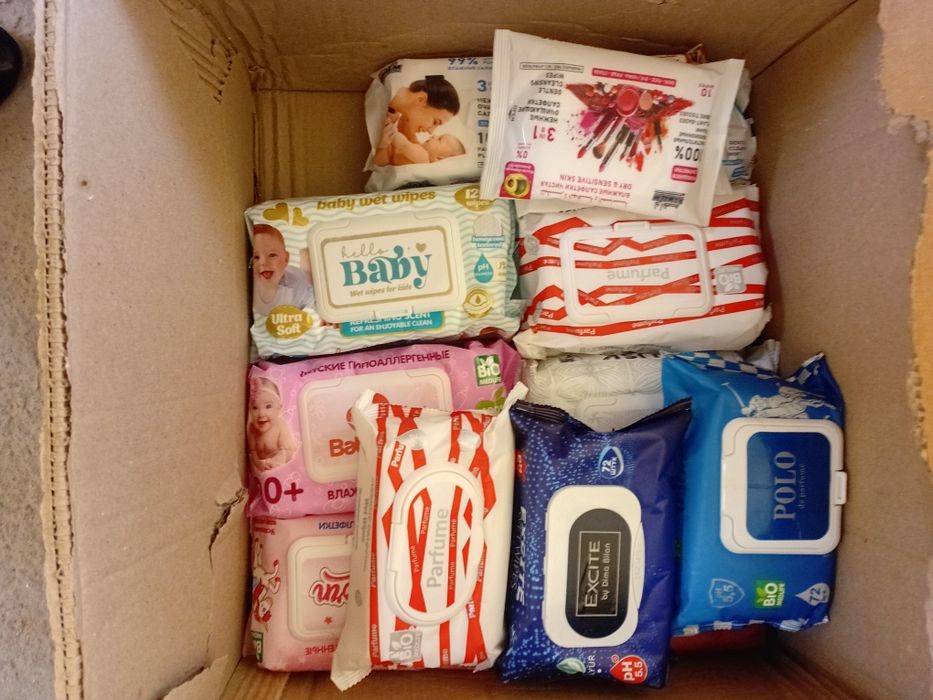 Nam salfetkalar.  Namligi xidi zor. Optim. Spirtsiz firmaniki.