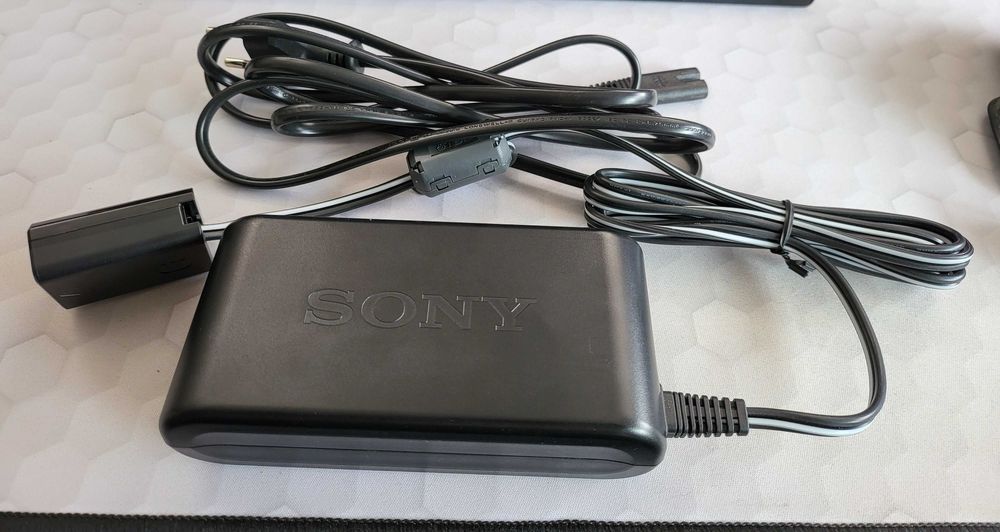 Alimentator AC original Sony pentru baterie NP-FW50, Sony ZV-E10
