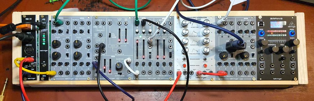 sistem sintetizator /synth/ modular, module eurorack