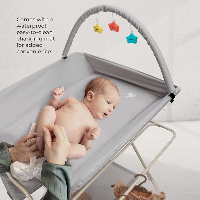 GOOZIE Бебешка маса за повиване с колелца – 5-степенна, регулируема