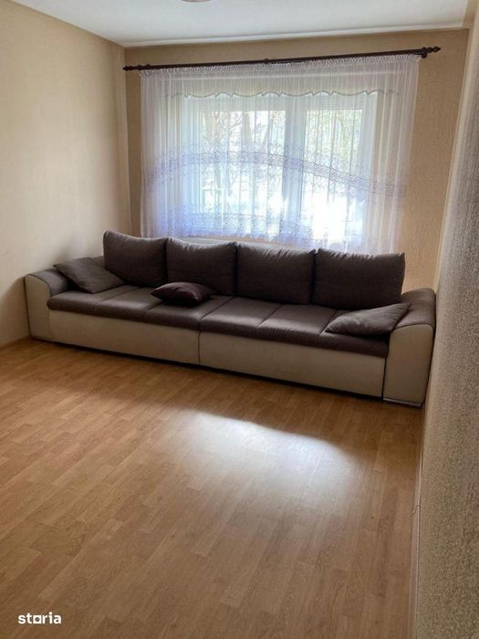 Apartament 3 camere decomandat zona Vasile Aaron