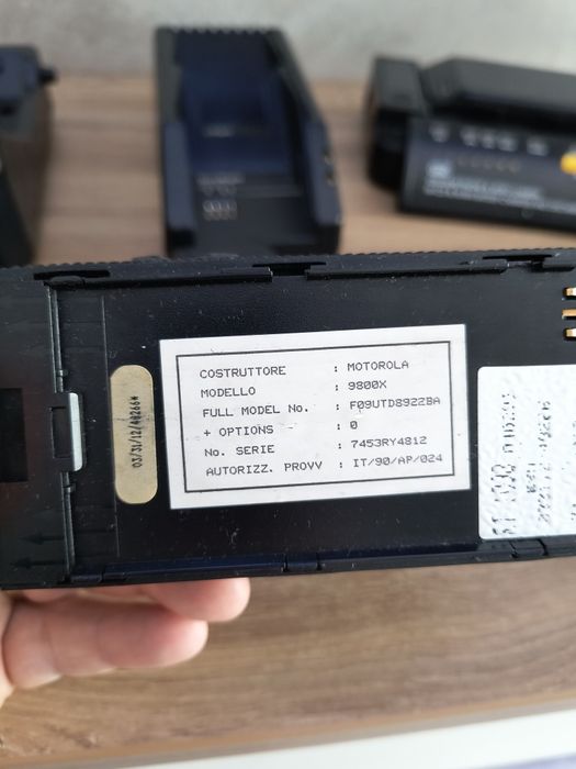 Motorola MicroTAC 9800x - telefon de colectie din 1989