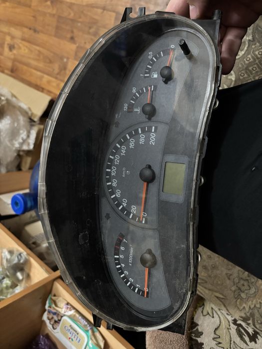 Щиток приборов приора1 2110