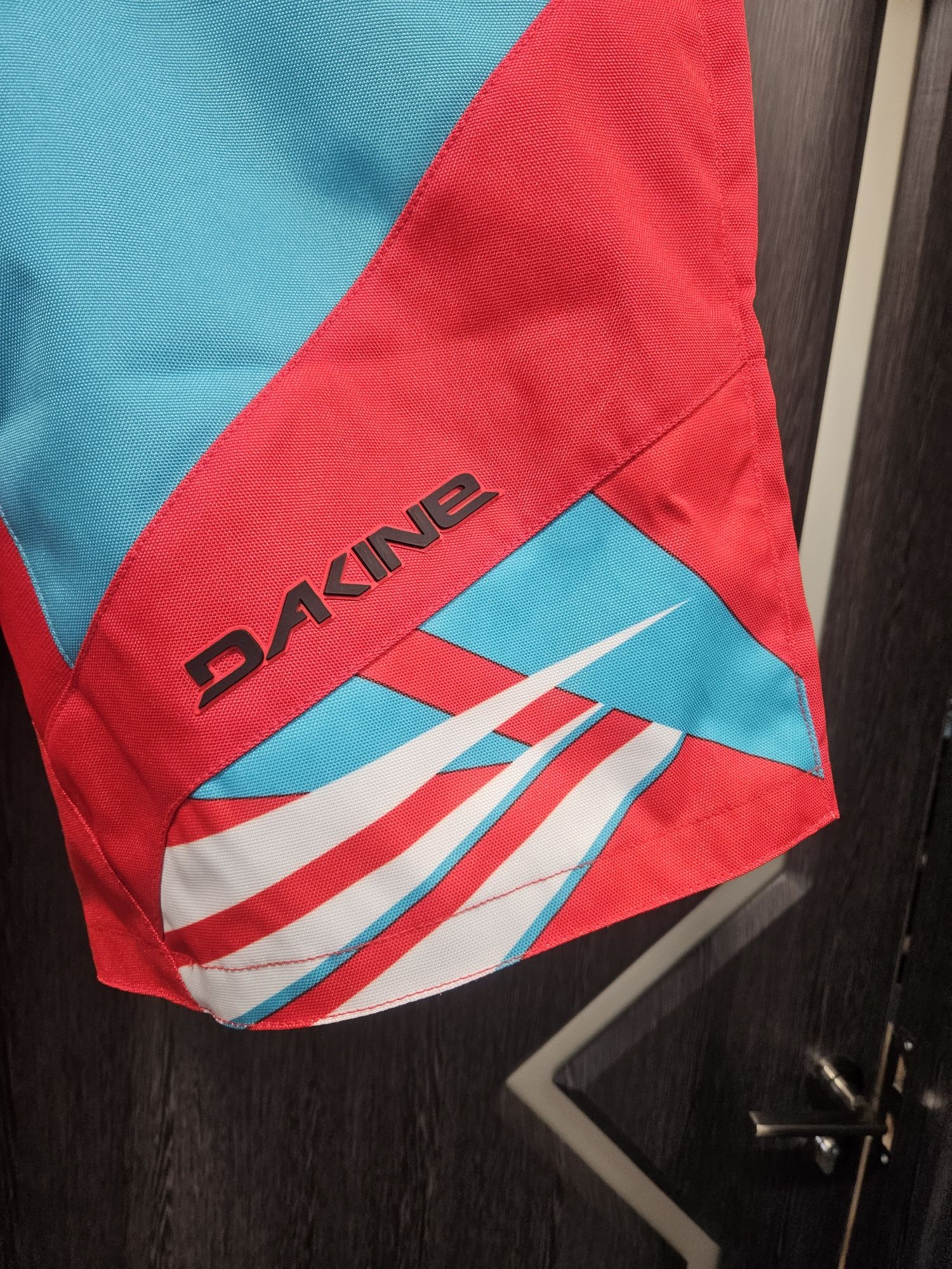 Dakine - Descent Shorts Нови