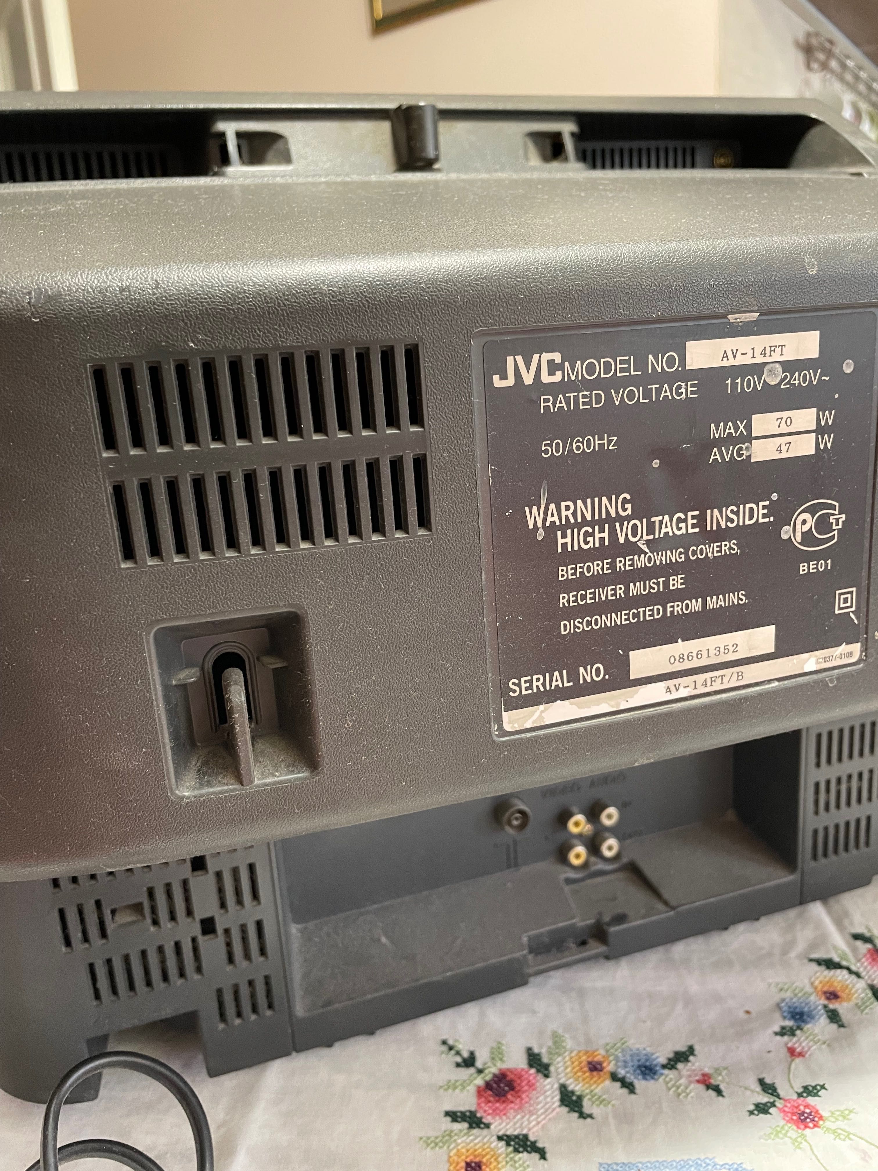 Телевизор JVC 14”