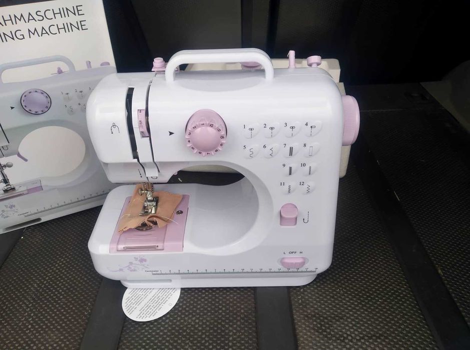 Домашна Шевна машина First Austria 12 програмuи нова