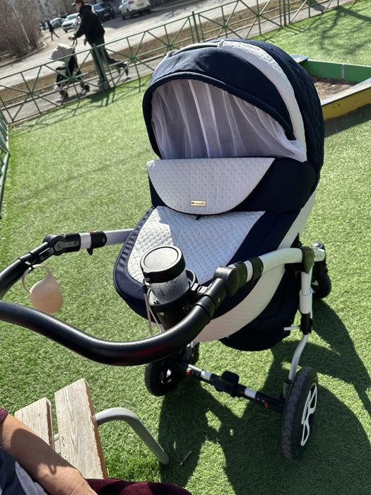 Продам коляска Adamex