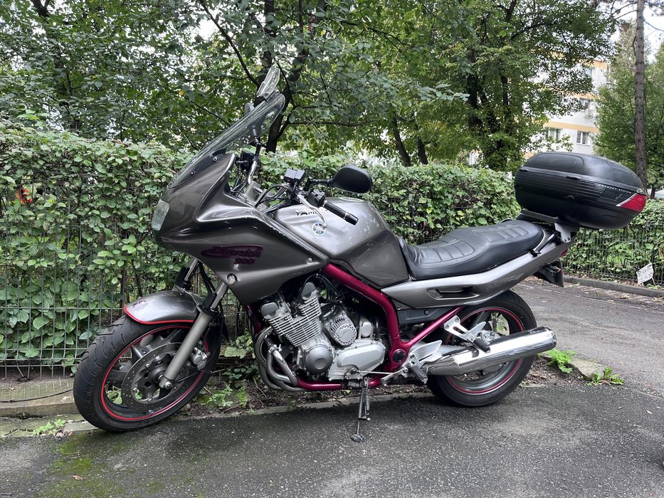 Yamaha Diversion 900 (xj900s)