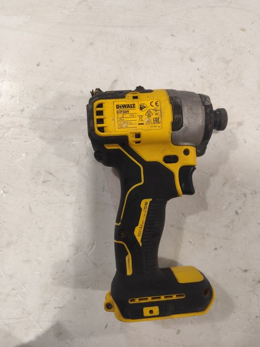 Акумулаторен ударен импактдрайвър Девалт DeWalt DCF809 190nm