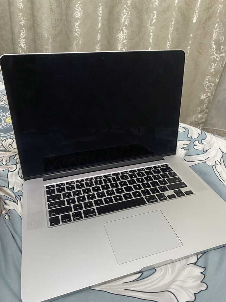 MacBook Pro СРОЧНО!!