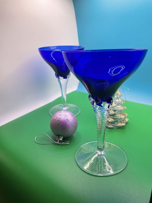 Фужеры КОБАЛЬТОВОЕ стекло на витой ножке; БОГЕМИЯ, цена за пару