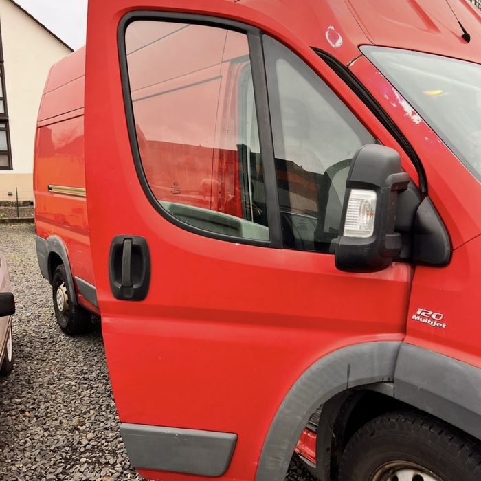 Fiat ducato Vand/schimb cu ceva mai mic cu locuri
