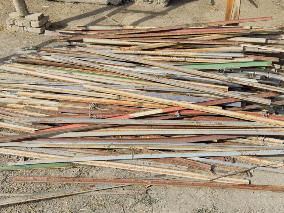 Issiqxona materiallari sotiladi