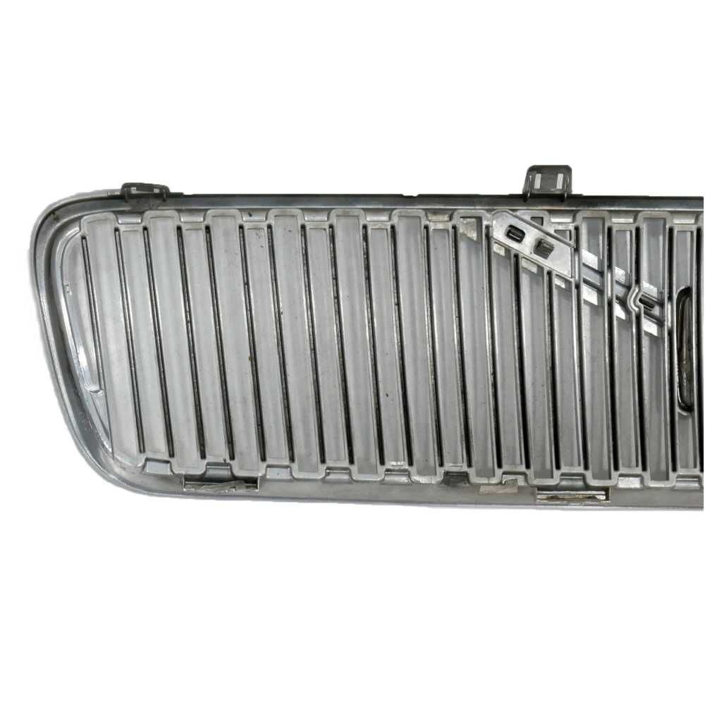 Решетка Volvo V50 ID: 137141