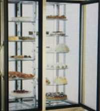 Професионална хладилна витрина за торти и сладолед