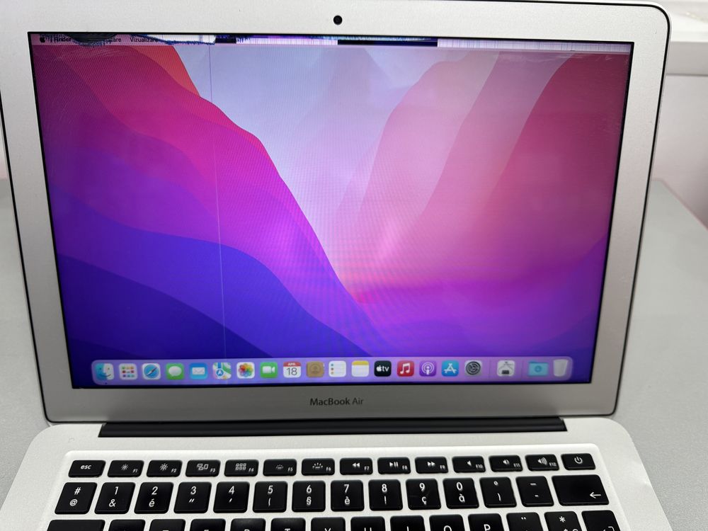 Macbook Air 13" 2017, I5 1,8 Ghz, SSD 128, RAM 8 Gb