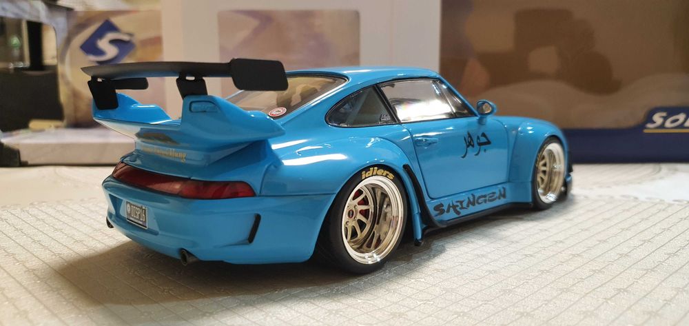 Machetă Porsche 993 RWB 1/18