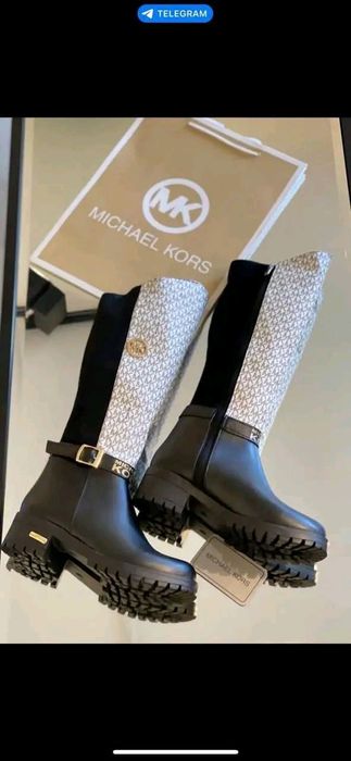 Дамски зимни боти и ботуши с топла вата